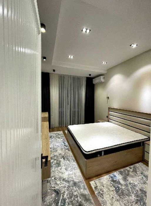 СРОЧНО!!Продается Квартира на Ш.Руставели. 2х комнатная,67 кв.м  ААА