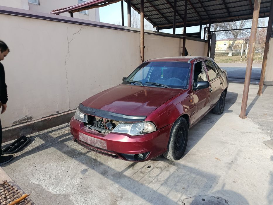 neksia 2 1.6  zapchastga sotiladi