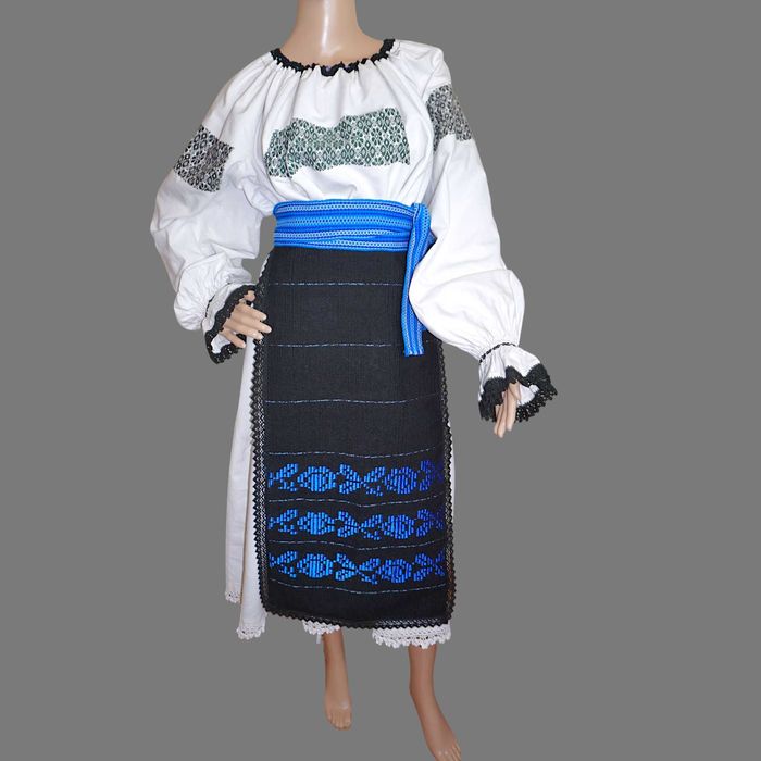 Costum popular autentic vechi din Transilvania , port popular XL-XXL