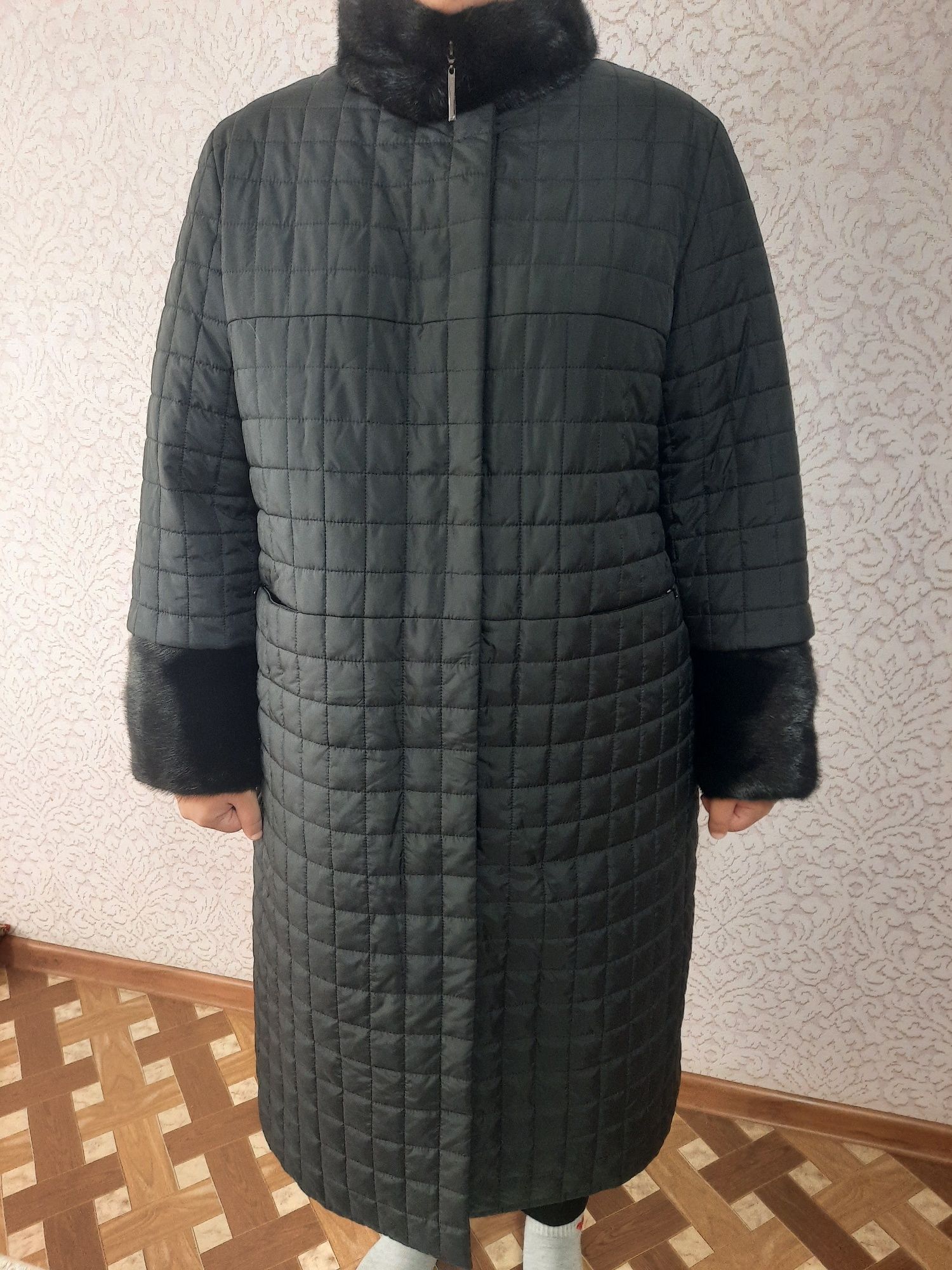 Куртка сатылады срочна