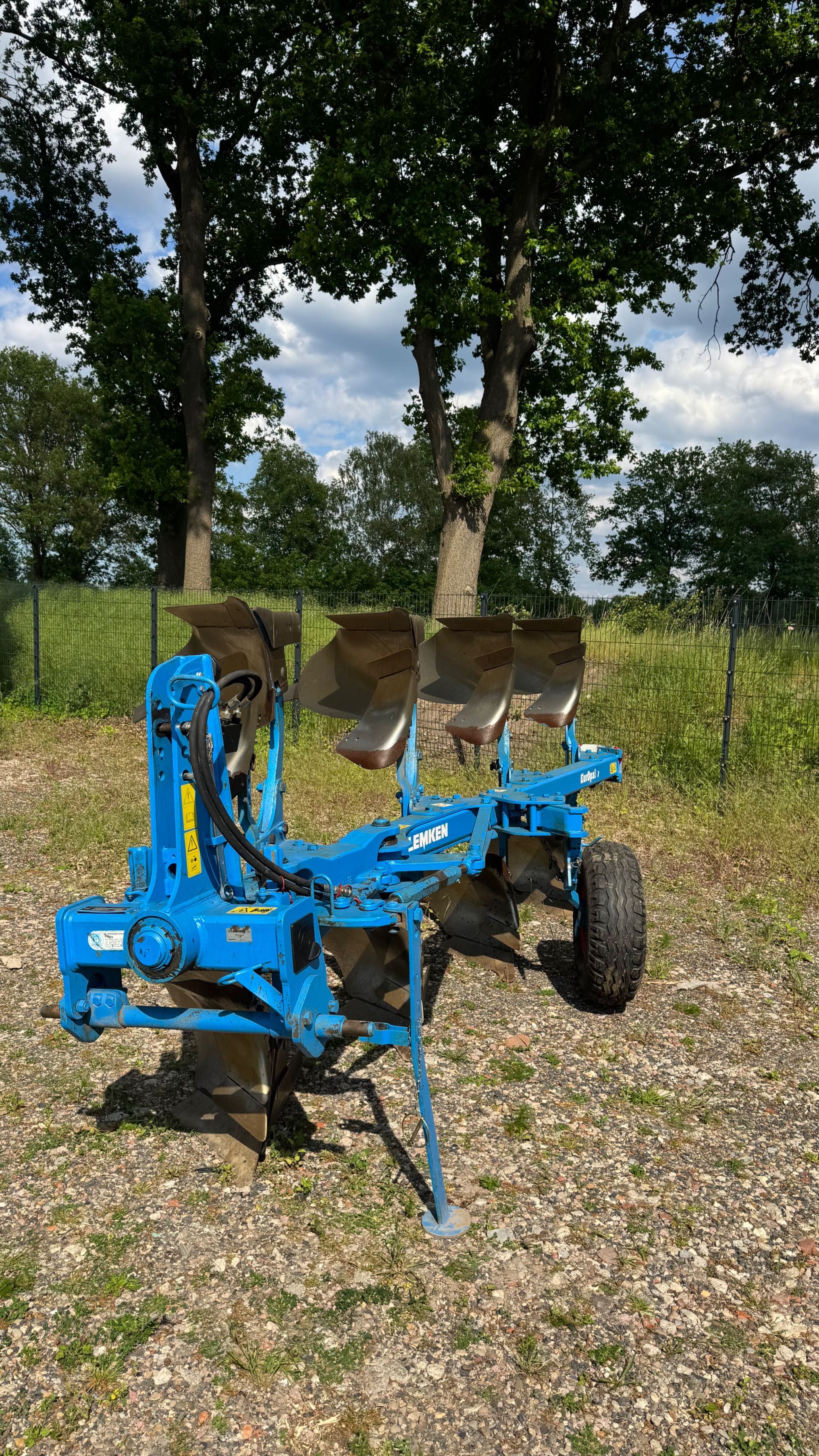 Lemken Europal 7, Case Puma, Claas Arion, John Deere tortadi