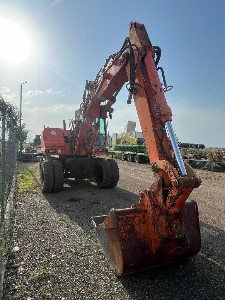 Excavator Fiat Hitachi 120W