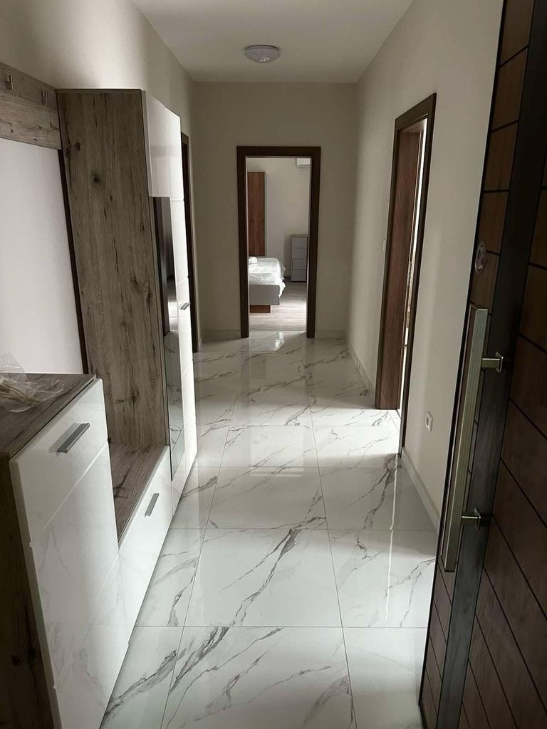 Дава се под наем Тристаен апартамент в Пловдив, Тракия - 85 кв.м за 612 € - Снимка #7