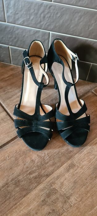 Vand 4 p sandale elegante