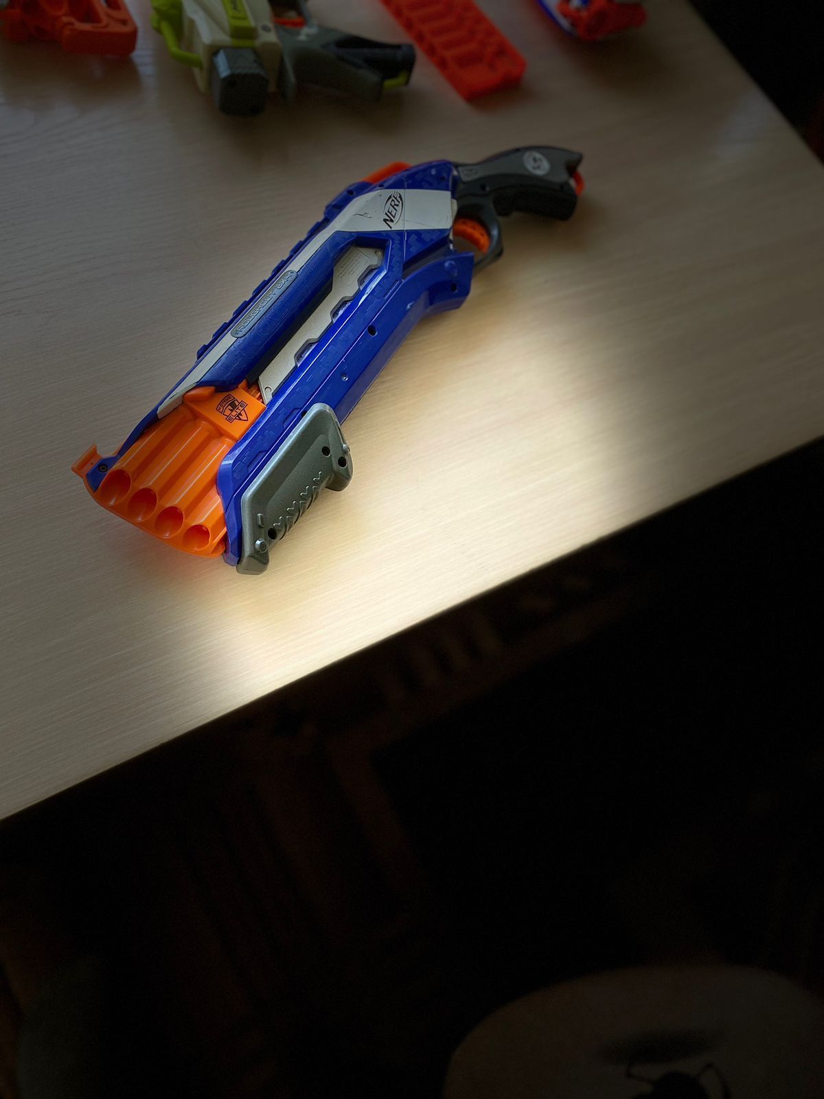 Продаю бластер дробовик от компании NERF