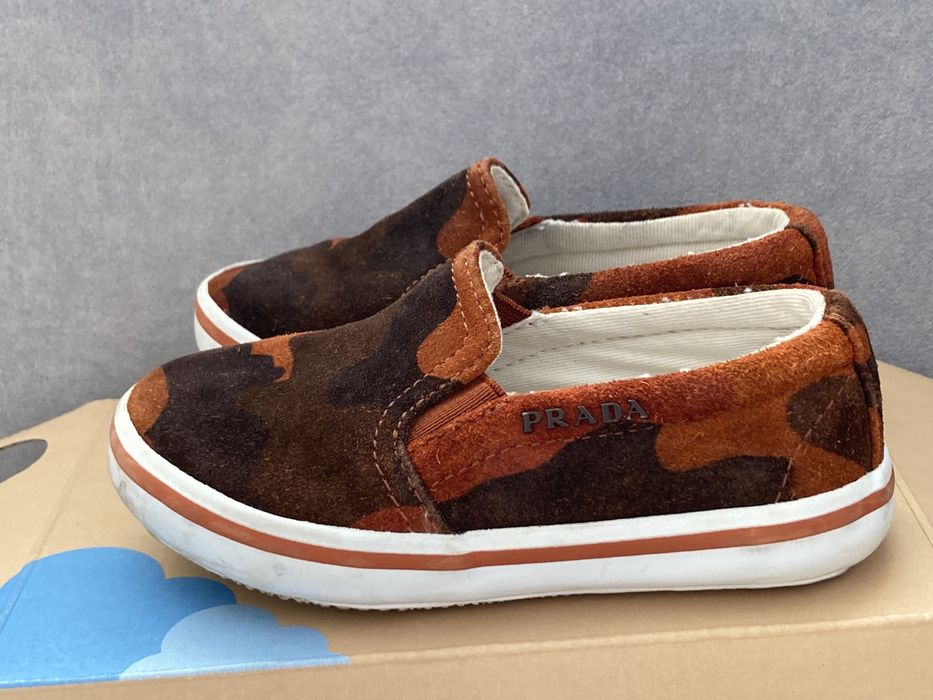 PRADA оригинални детски обувки