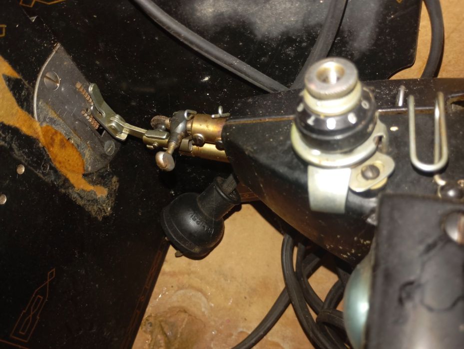 Шевна машина Сингер Singer 301