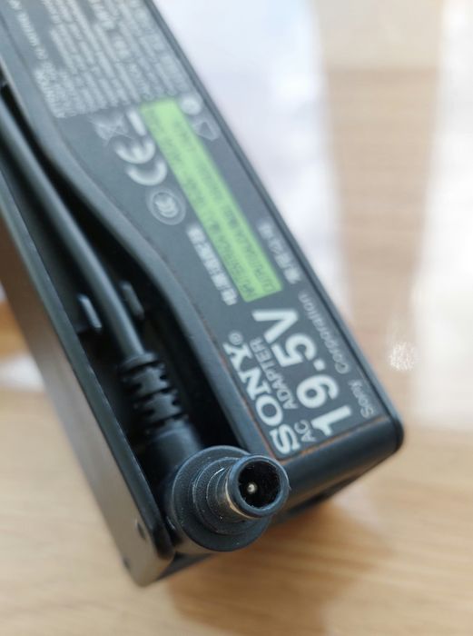 Alimentator Sony 19V