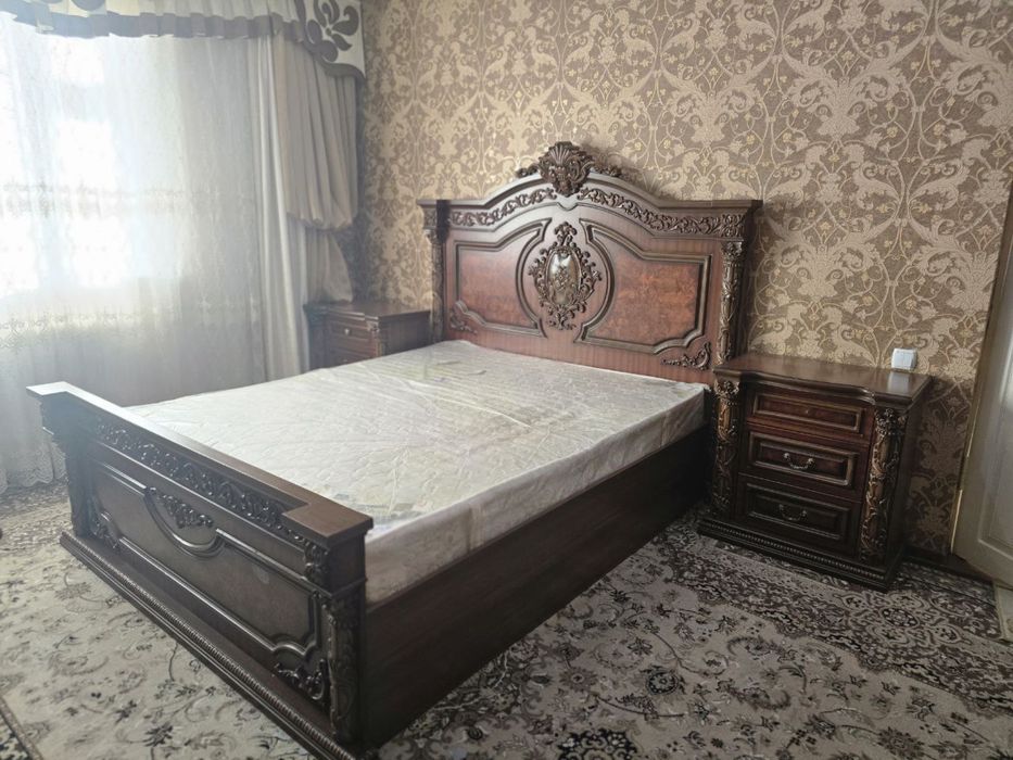 Мебель комплект сотилади!!!