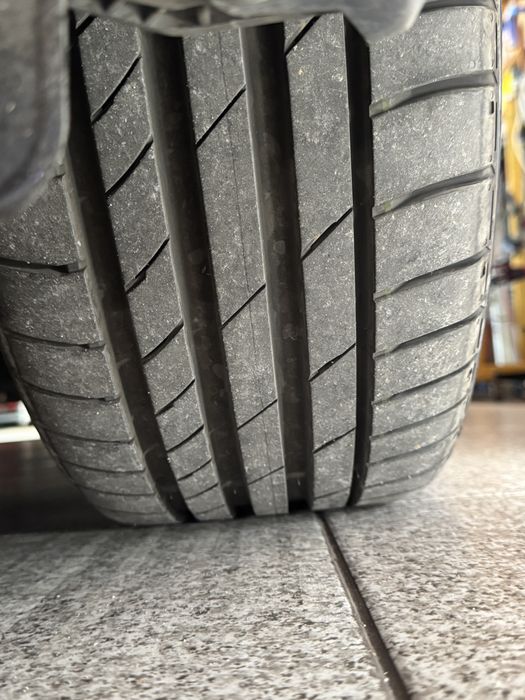 Anvelope Kumho 215/55/17 ZR 94w