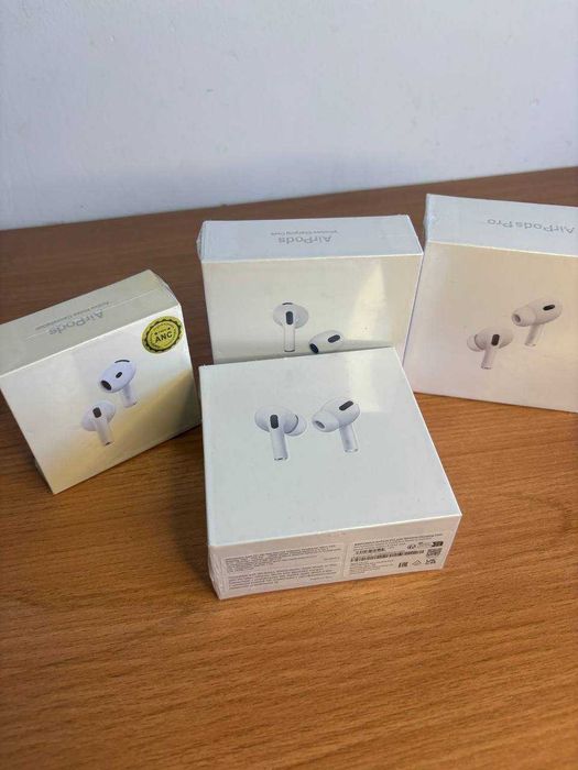 Air pods. Беспроводные наушники air pods.