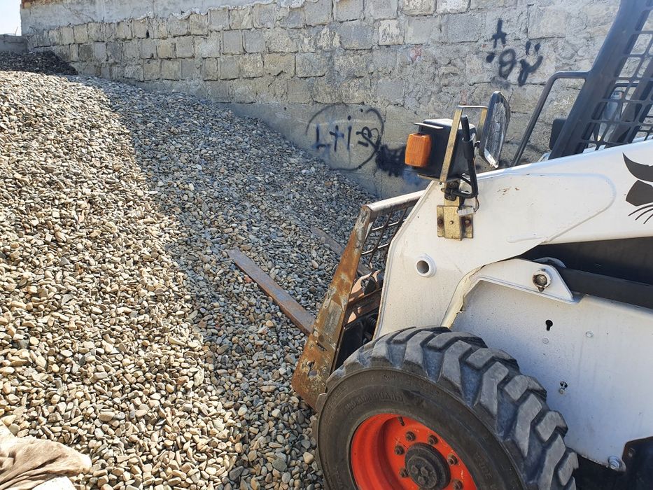 Nisip, pietris, beton si asfalt concasat!