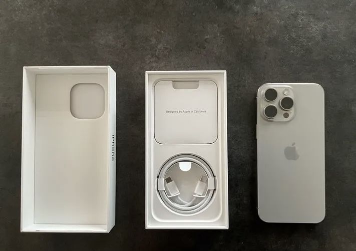 iPhone 15 pro 512 GB