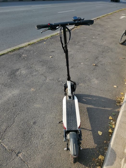 Vând Trotinetă electrică Joyor Y10 Motor 500W