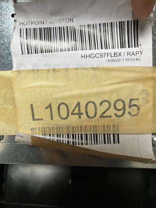 Promotie Hota decorativa sticla Hotpoint Ariston 90 cm HHGC97FLBX