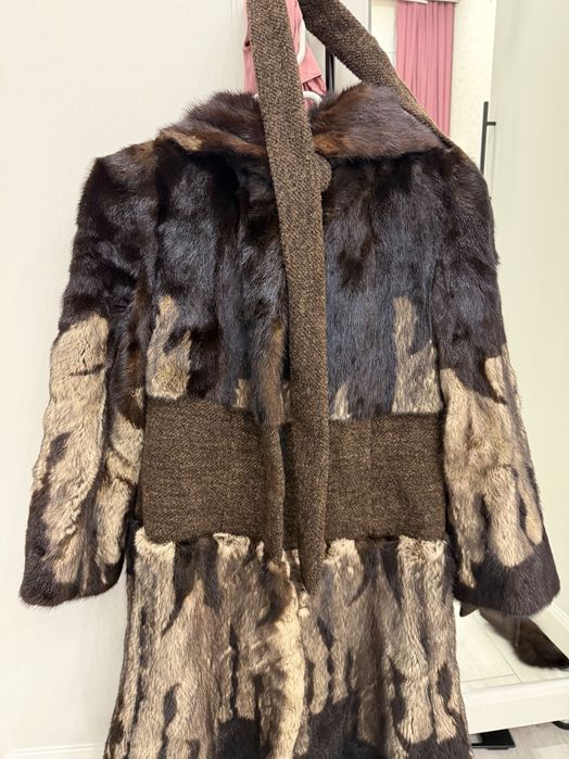 Шубка и пальто. Отдам за 20 тысяч. Размер 44-46