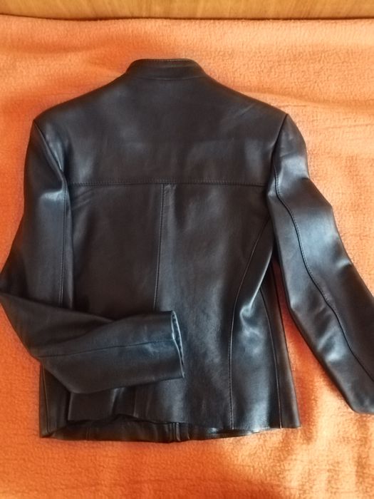 Дамско кожено яке