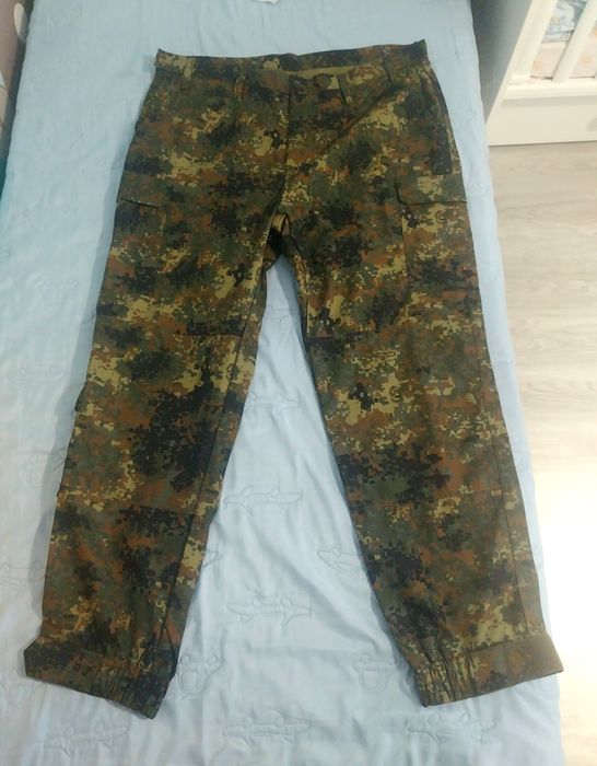 Камофлажни военни гащи клин