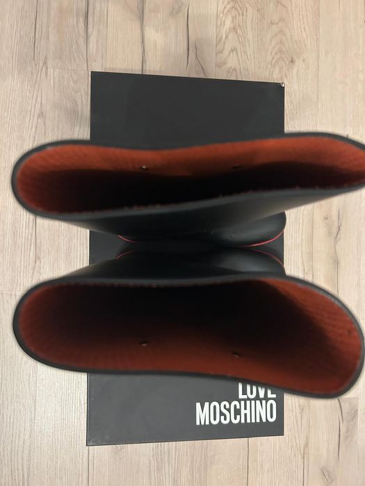 Cizme Love Moschino