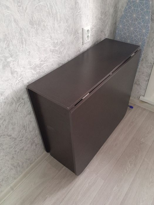 Стол раскладной в хорошем состоянии