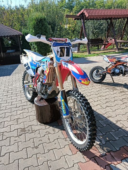 Honda crf 250 full cross
