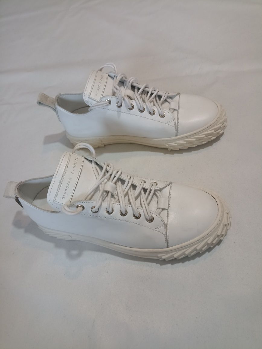 Giuseppe Zanotti snekers barbati 41 balenciaga moncler