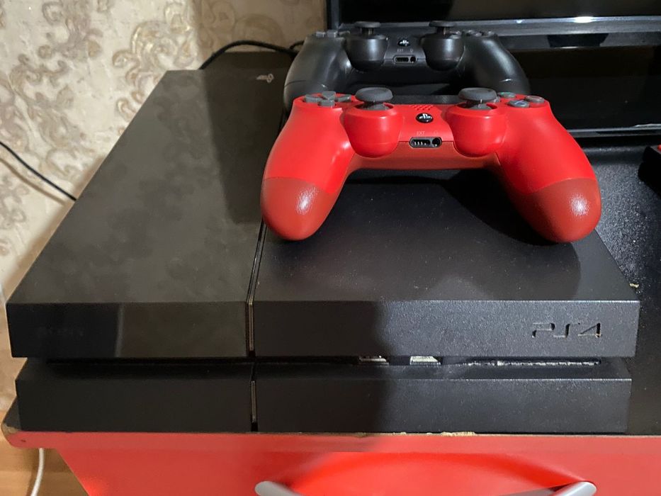 PS 4 pro отл состояние