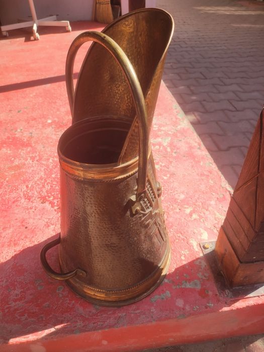 Suport, ornament umbrelă
