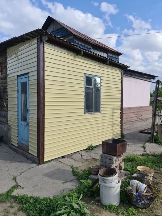 Продам  дом в районе Лодочного.