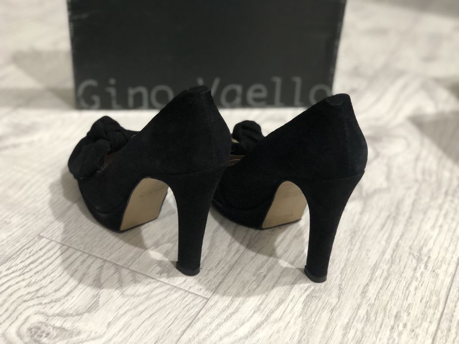 Продам сапоги и туфли в идельном состоянии