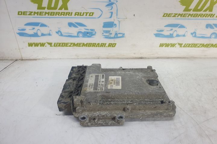 ECU Calculator motor 1.5 cdi 237102747r Renault Clio 4  [din 2012 pana  2020] seria