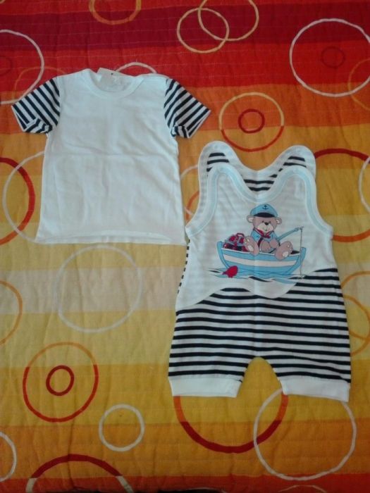 Бебешки комплект за лятото - блузка с гащеризон