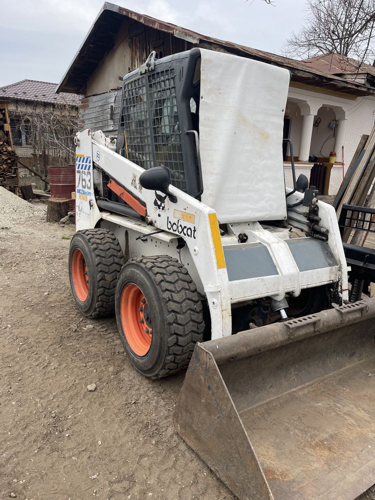 bobcat 763h motor kubota