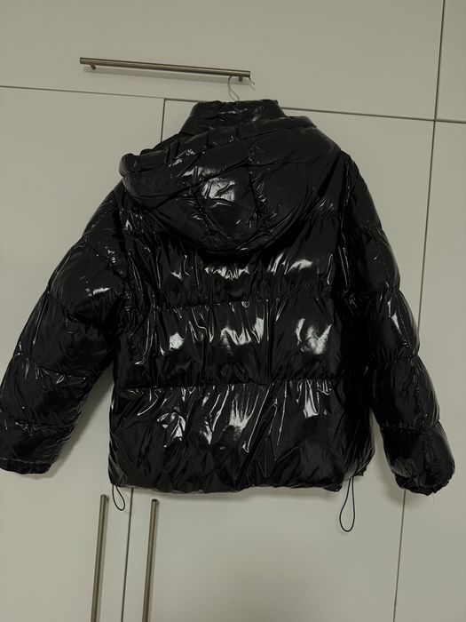 Яке чисто ново