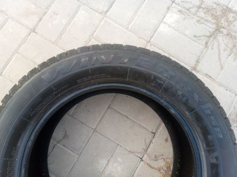 Продам зимние шины 225/60/R17