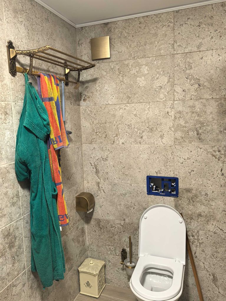 Дава се под наем Къща в Русе, Център - 130 кв.м за 612 € - Снимка #23