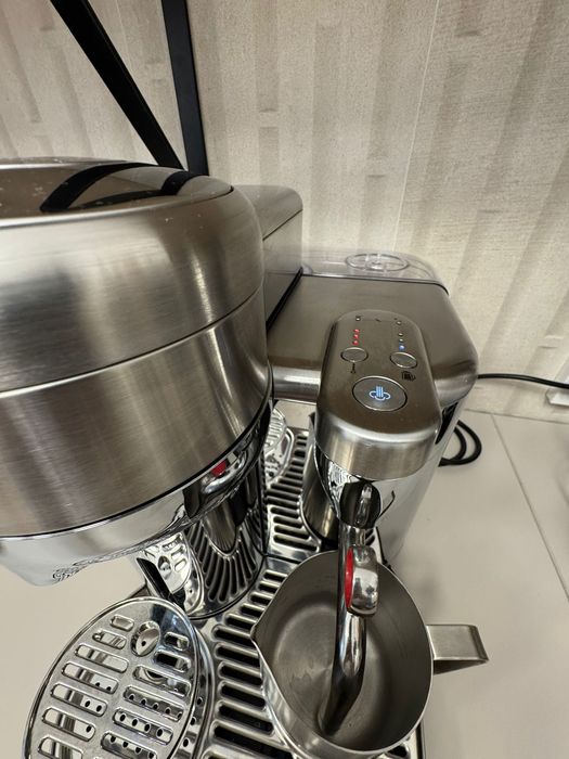 Espressor Nespresso Vertuo Creatista