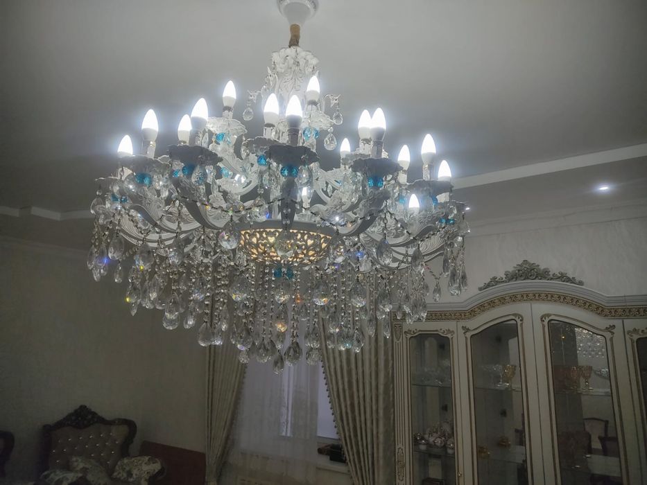 Люстра для гостинной