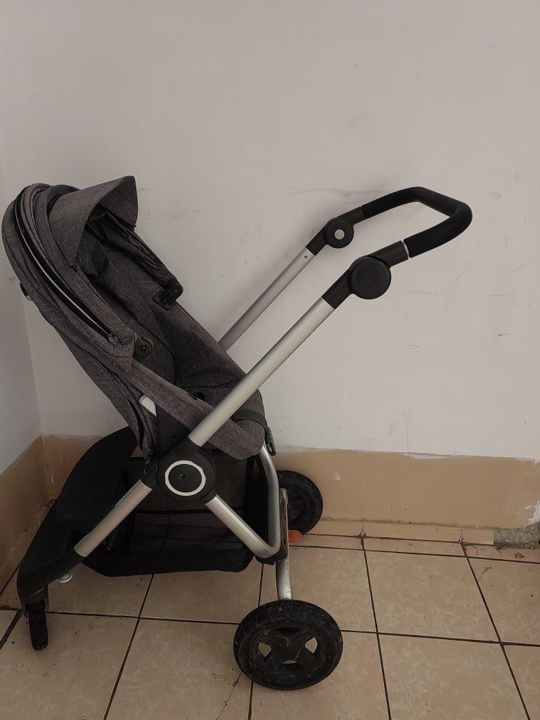 Stokke  scoot коляска в отличном состоянии