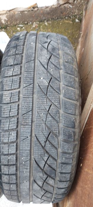 Зимни Гуми 4бр. 225/55/18 MOMO