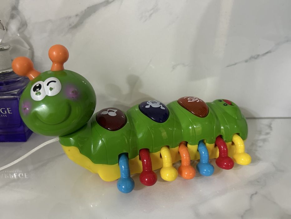 Бебешка играчка музикална гъсеница Playgo Giggling Германия