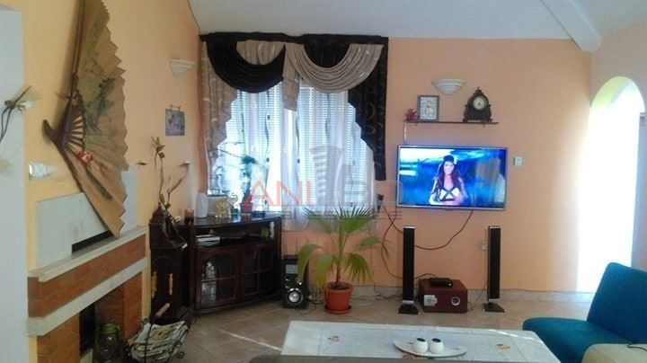 Продава се Многостаен апартамент в Варна, Център - 140 кв.м за 802 €/кв.м - Снимка #1