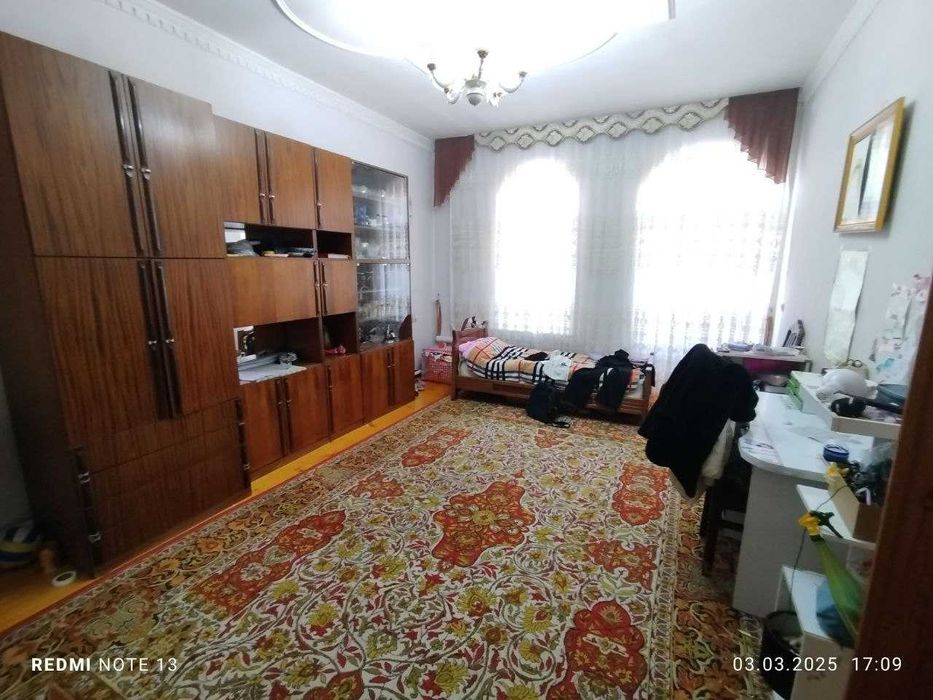 Срочно сдается дом 12 комнат,6 соток.метро Минор.Под дет.сад,гостиницу