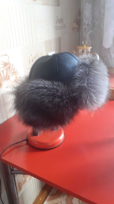 Продам зимнюю шапку