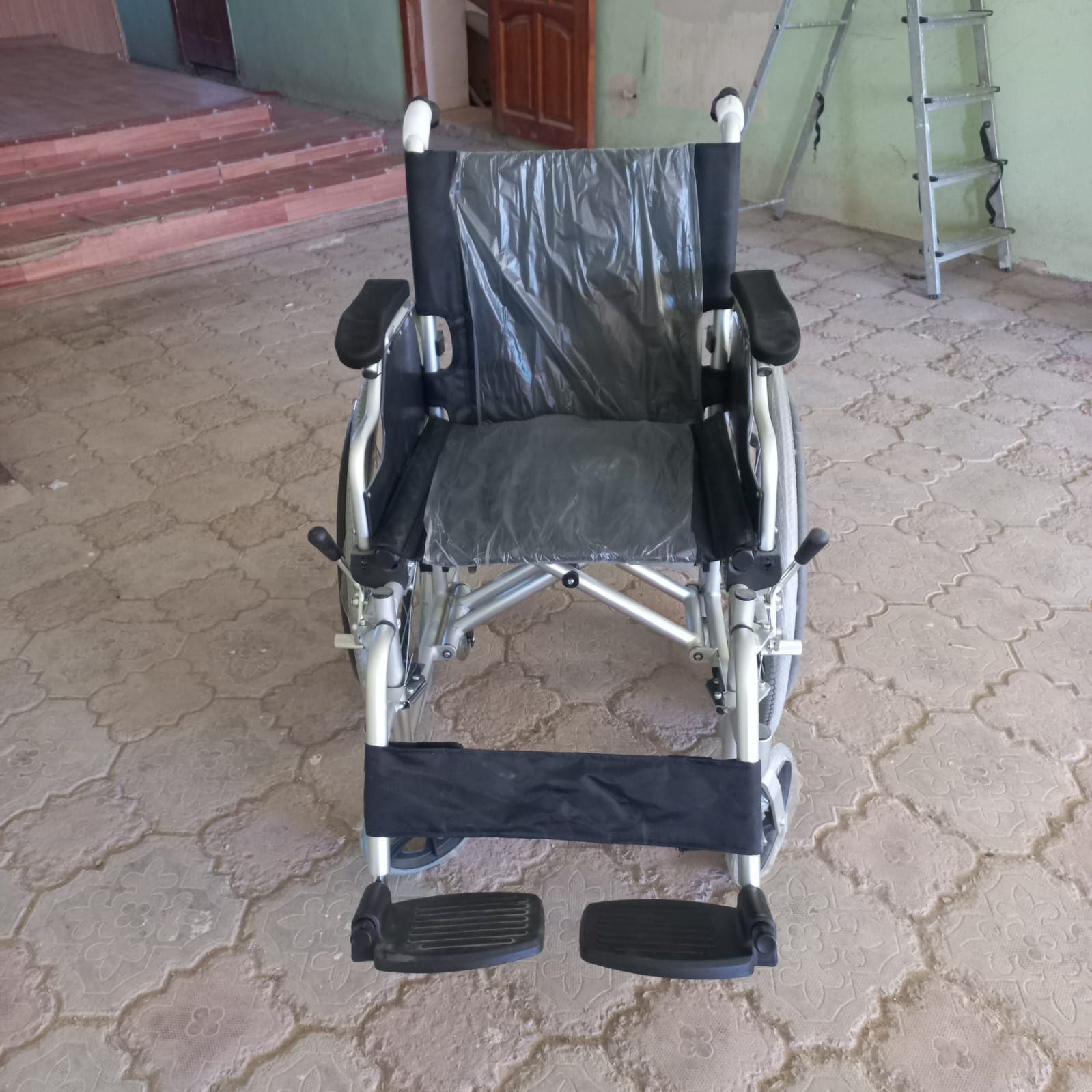 Инвалидная коляска для взрослых. Улкен адамга инвалидтик коляска