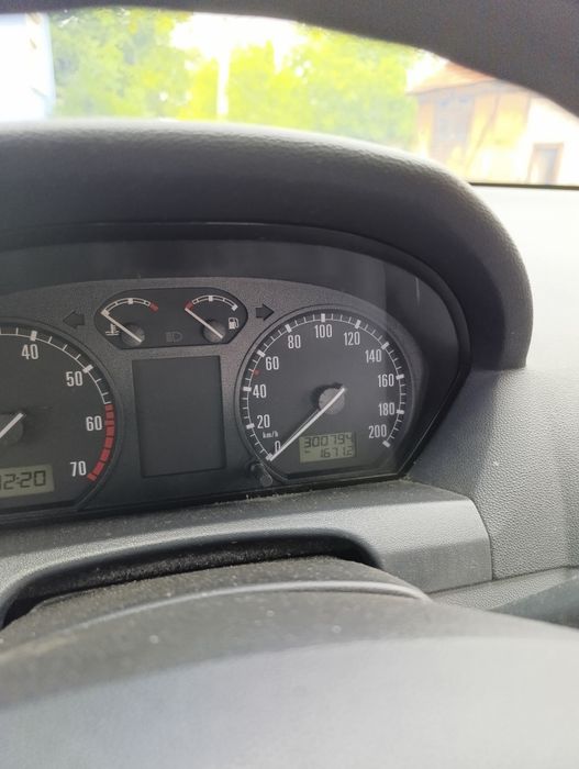 Vând Skoda Fabia