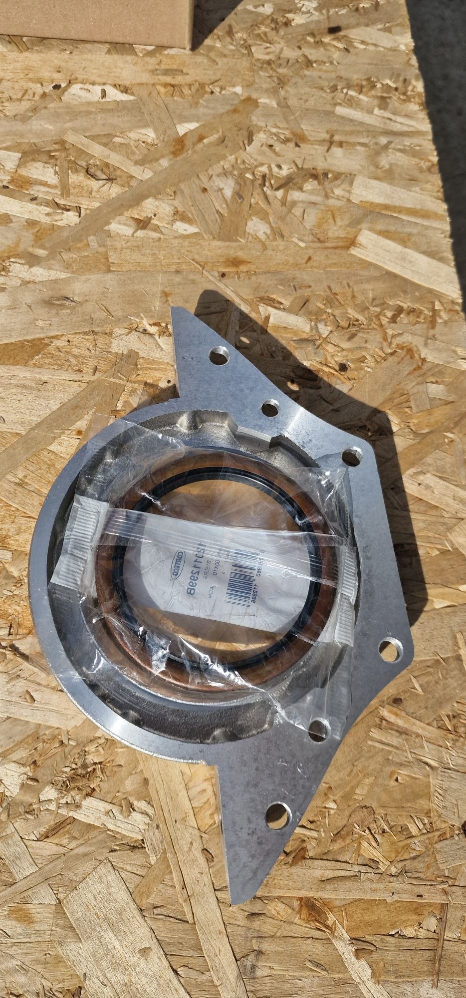 Capac motor cu simiring tractor fiat 211 215 fiat 411.415 preț 450 lei