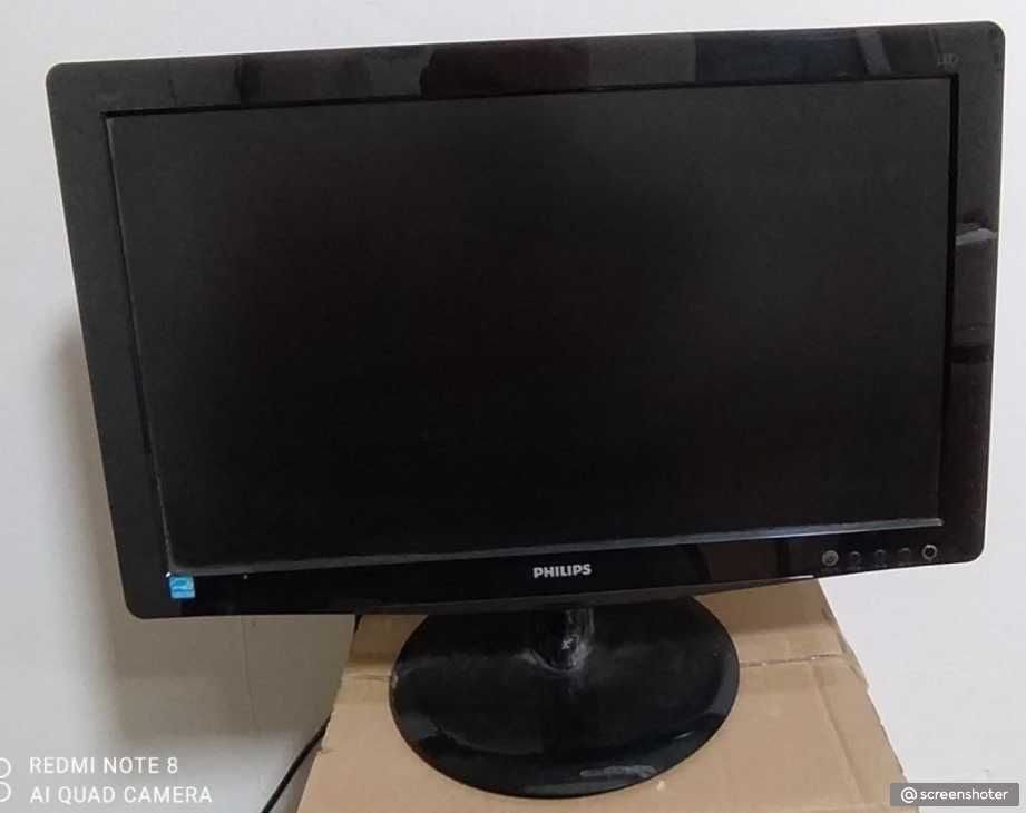 18.5" Монитор Philips 196V3LSB, 1366x768, 75 Гц, TN