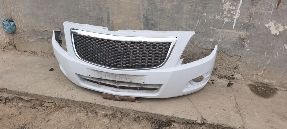 Продам бампер б.у