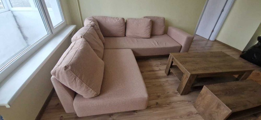 Диван + 2 холни маси